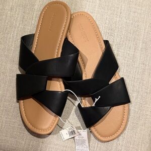 Old Navy Women's Black Crisscross Sandals
